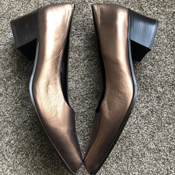 DONALD J PLINER BRONZE SHOE 9N - Picture 3 of 5